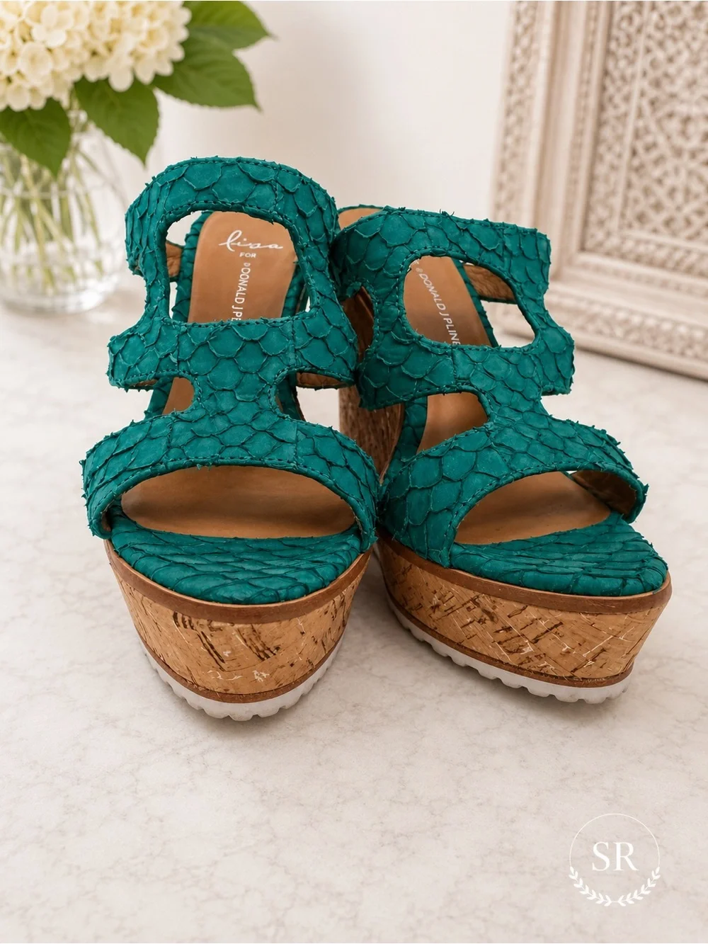 Lisa for Donald J. Pliner Kloe Y2K Wedge Sandals Sz 8 Teal Snakeskin